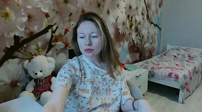Snapshot of ConnieDaw chatting on 12.17.24 ConnieDaw online show from 12.17.24