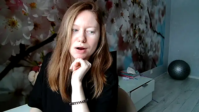 Snapshot of ConnieDaw chatting on 01.19.25 ConnieDaw online show from 01.19.25