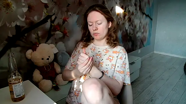 Snapshot of ConnieDaw chatting on 02.04.25 ConnieDaw online show from 02.04.25