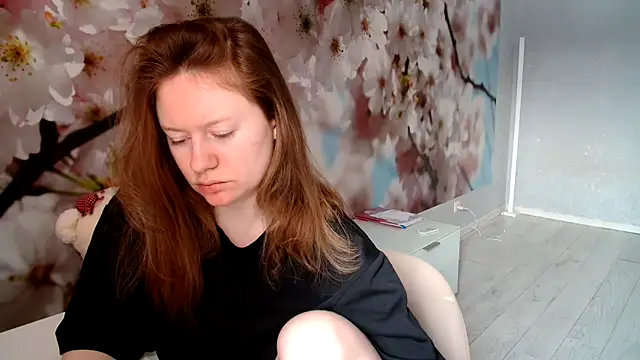 Snapshot of ConnieDaw chatting on 02.12.25 ConnieDaw online show from 02.12.25