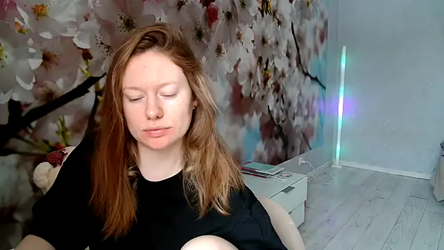 Snapshot of ConnieDaw chatting on 02.17.25 ConnieDaw online show from 02.17.25