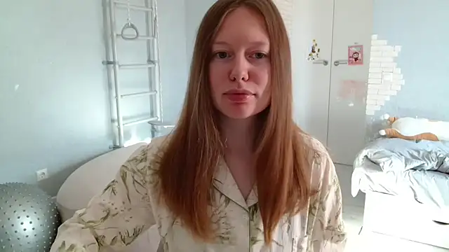 Snapshot of ConnieDaw chatting on 10.27.25 ConnieDaw online show from 10.27.25