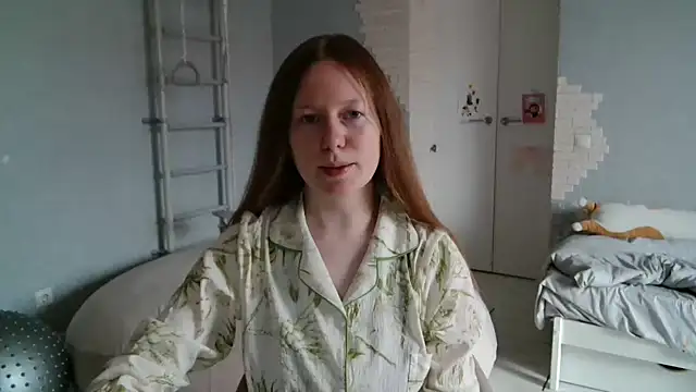 Snapshot of ConnieDaw chatting on 10.28.25 ConnieDaw online show from 10.28.25