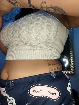 Snapshot of SexyFriends_ chatting on 10.30.25 SexyFriends online show from 10.30.25