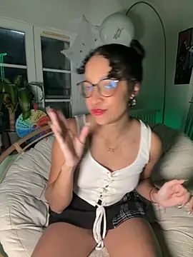 Lauyako online show from 11.19.25