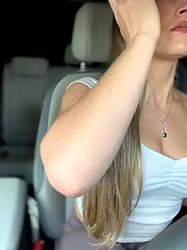 lunagirl13 online show from 09.22.25