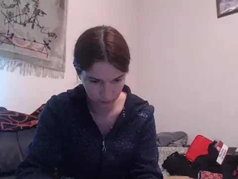 Snapshot of Geile-Luna chatting on 09.25.25 Geile-Luna online show from 09.25.25