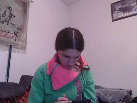 Snapshot of Geile-Luna chatting on 11.06.25 Geile-Luna online show from 11.06.25