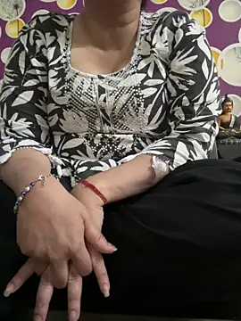 Snapshot of Preet_Kaur_69 chatting on 04.12.26 Preet Kaur 69 online show from 04.12.26