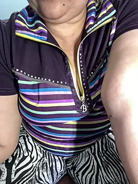 Snapshot of Preet_Kaur_69 chatting on 04.18.26 Preet Kaur 69 online show from 04.18.26