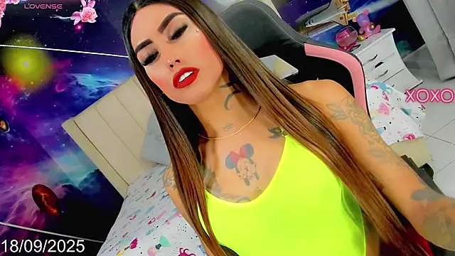 Nella Dolls online show from 09.18.25