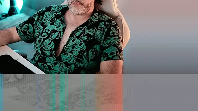 Snapshot of Sanders_White chatting on 01.26.25 Sanders White online show from 01.26.25