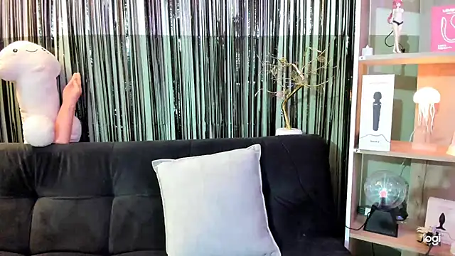 lilly sweett online show from 03.14.26