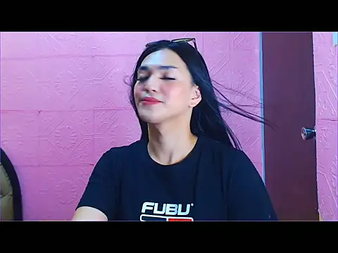 WONDERWOMAN2023 online show from 11.03.25