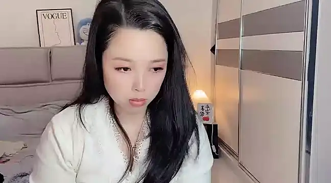 Snapshot of kk_lele chatting on 12.23.24 kk lele online show from 12.23.24