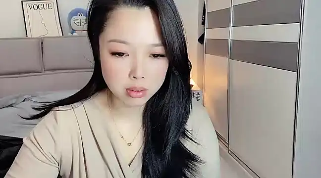 Snapshot of kk_lele chatting on 12.29.24 kk lele online show from 12.29.24