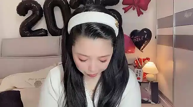 Snapshot of kk_lele chatting on 01.20.25 kk lele online show from 01.20.25