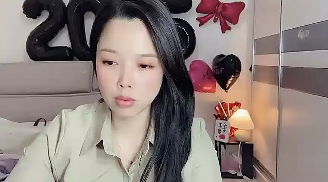 Snapshot of kk_lele chatting on 01.22.25 kk lele online show from 01.22.25