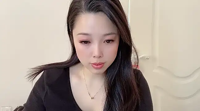 Snapshot of kk_lele chatting on 01.26.25 kk lele online show from 01.26.25