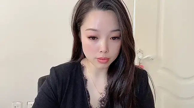 Snapshot of kk_lele chatting on 01.27.25 kk lele online show from 01.27.25