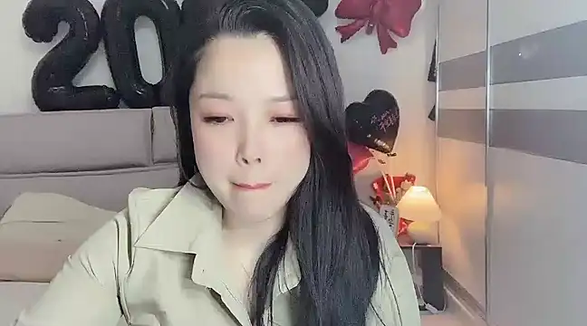 Snapshot of kk_lele chatting on 02.06.25 kk lele online show from 02.06.25