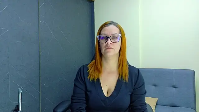 Britney taylor  online show from 03.05.26