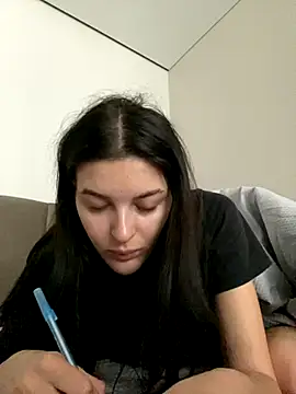 little belucci online show from 10.17.25