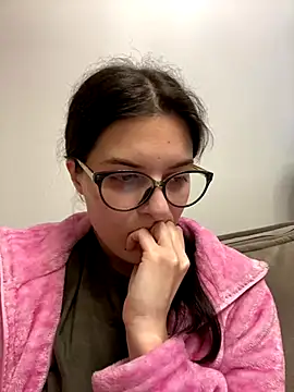 little belucci online show from 10.19.25