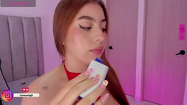 Snapshot of MaddyyLennon chatting on 02.04.26 MaddyyLennon online show from 02.04.26