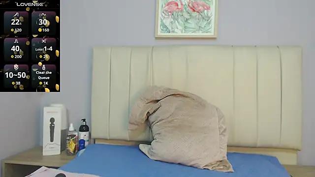 Snapshot of amy_le01 chatting on 02.20.26 amy le01 online show from 02.20.26