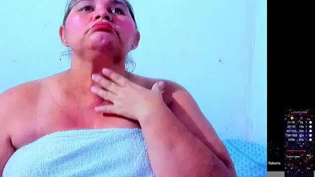 Snapshot of BBW_Michelle chatting on 10.21.25 BBW Michelle online show from 10.21.25