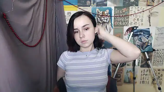 VeryVeryVeryShy  online show from 01.04.25