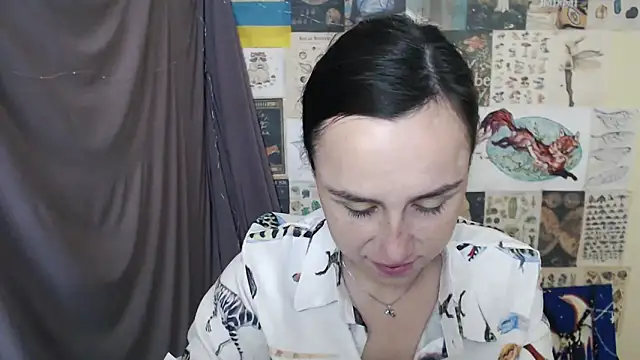 VeryVeryVeryShy  online show from 09.11.25