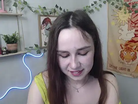 VeryVeryVeryShy  online show from 04.18.26