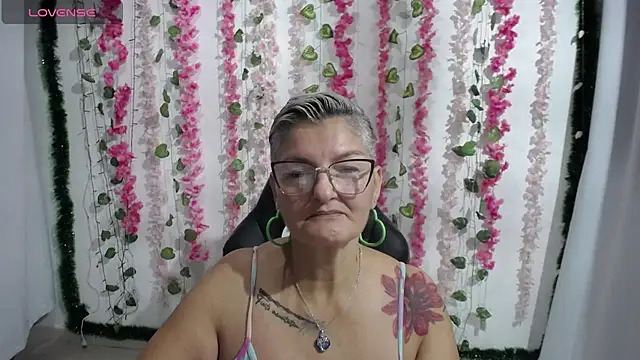 bety-cum2 online show from 02.08.25