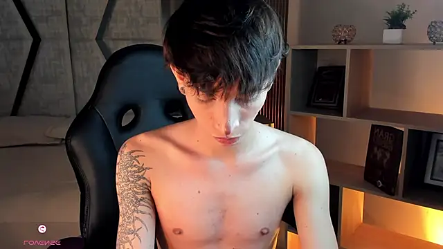 AndyWiilliams online show from 04.05.26