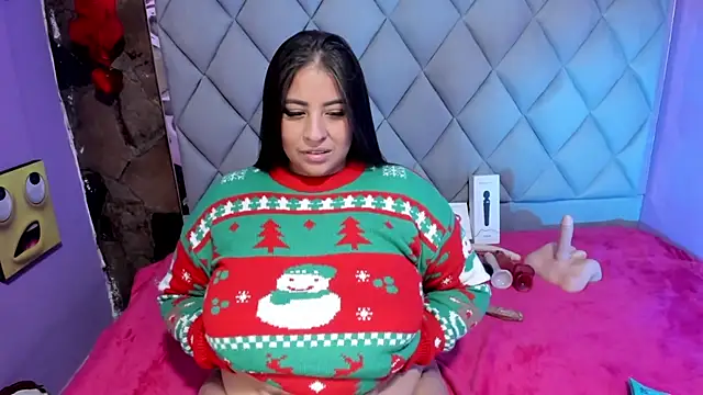 Snapshot of Luci_SexDeep chatting on 12.24.24 Luci SexDeep online show from 12.24.24