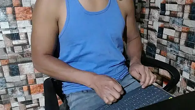 Snapshot of sexatlexx chatting on 09.19.25 sexatlexx online show from 09.19.25