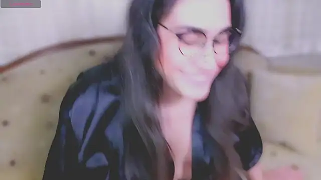 Snapshot of MERA_arab chatting on 09.11.25 MERA arab online show from 09.11.25