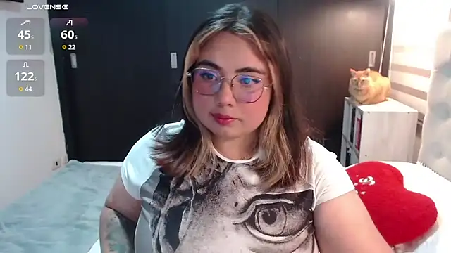 Snapshot of yini_angel chatting on 06.09.26 yini angel online show from 06.09.26