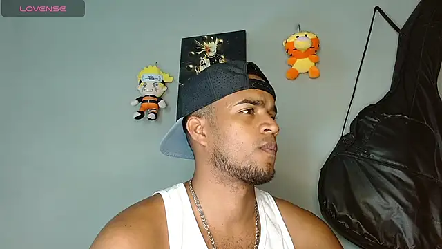 Snapshot of Bigcock_21cm_ chatting on 09.23.25 Bigcock 21cm online show from 09.23.25