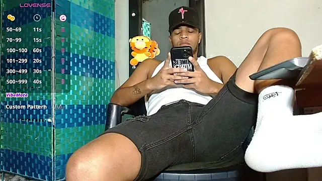 Snapshot of Bigcock_21cm_ chatting on 05.14.26 Bigcock 21cm online show from 05.14.26
