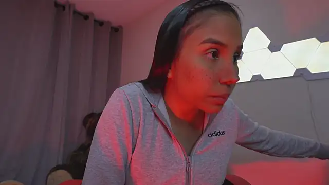 Snapshot of Dubois_Amy chatting on 02.20.25 Dubois Amy online show from 02.20.25