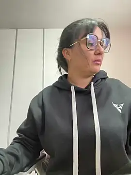 SWEETLILY18 online show from 01.31.25