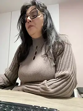 SWEETLILY18 online show from 02.21.25