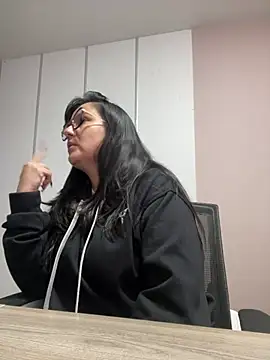 SWEETLILY18 online show from 03.18.25