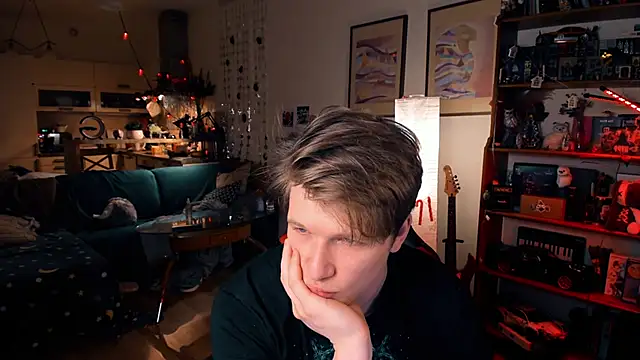 Breston Sweet online show from 01.02.25