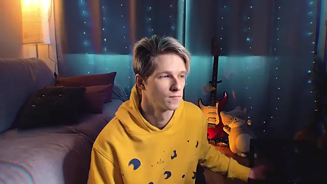 Breston Sweet online show from 03.04.26