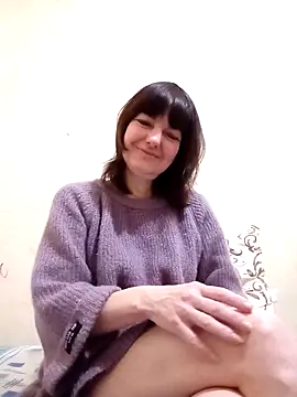 Snapshot of TiAmorre chatting on 02.06.25 TiAmorre online show from 02.06.25