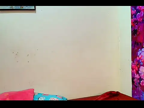Snapshot of Karol_naughty chatting on 05.23.26 Karol naughty online show from 05.23.26